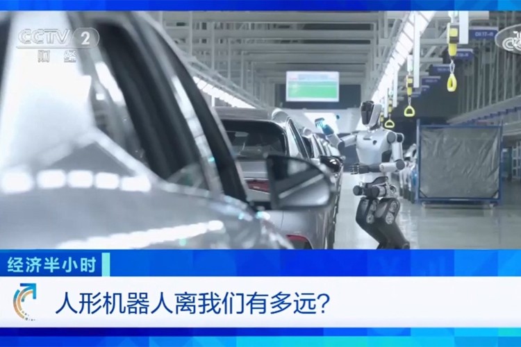 中央电视台《经济半小时》栏目对东升国际机器人的专题报道